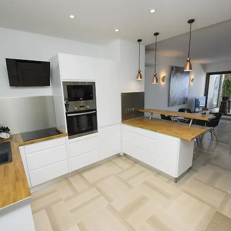 Luxury Palais Maeterlinck Appartement